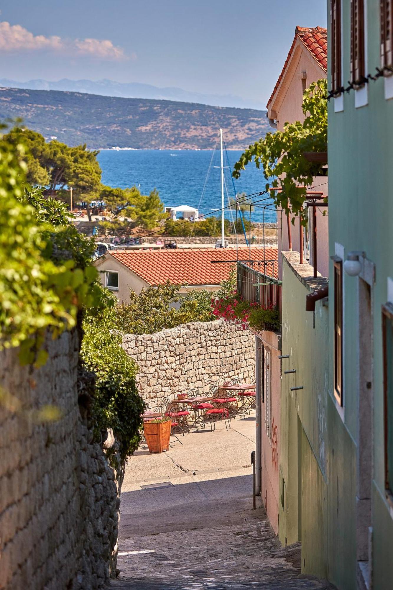Villa Marica Tiny House In Krk City Centre Krk Town Exterior photo